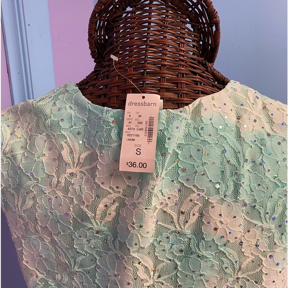 New! Beautiful Floral Lace Dressy Turquoise Tank - Picture 9 of 15